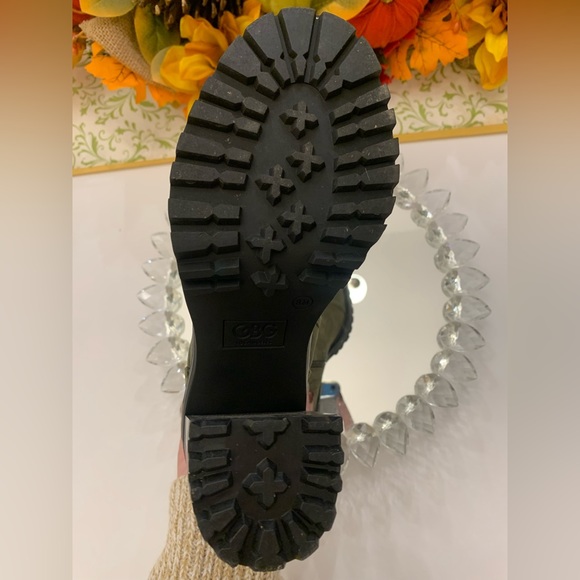 Guess women’s green suede boots size 8 - Picture 8 of 11